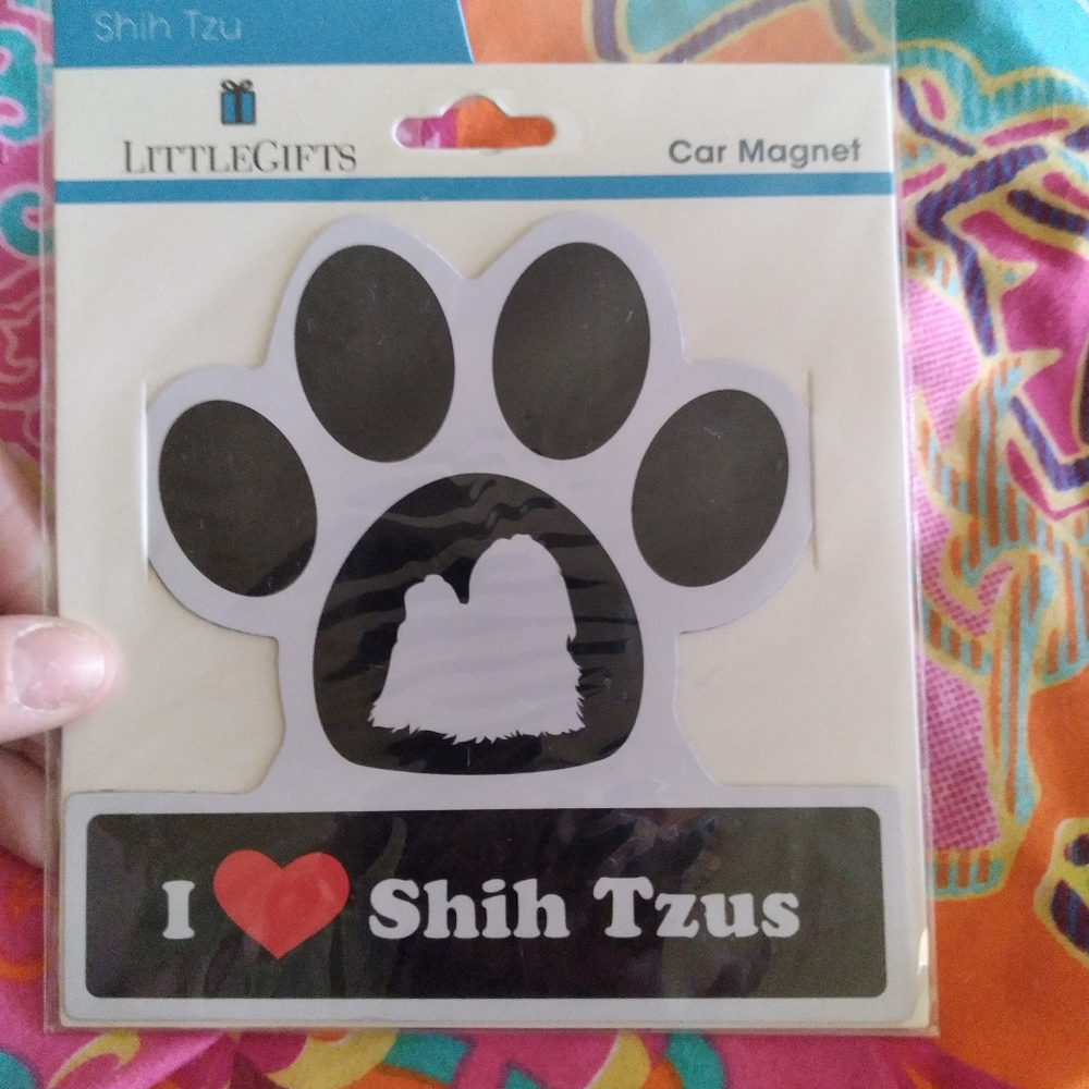 LittleGift Car Magnet I ❤ Shih Tzus